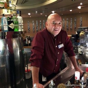 Bartender Tony, Holland America Line, Nieuw Amsterdam