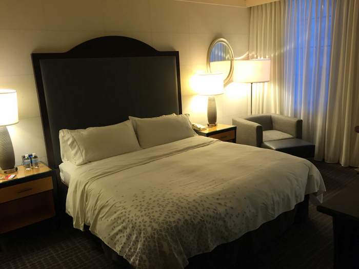 king bed, Renaissance New Orleans Arts Hotel