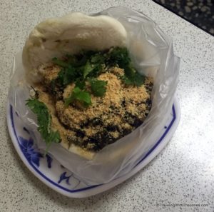 Gua bao (Taiwanese burger), Taipei Eats Food Tour. Taipei, Taiwan