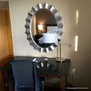 desk, Room 2146, Hilton Minneapolis