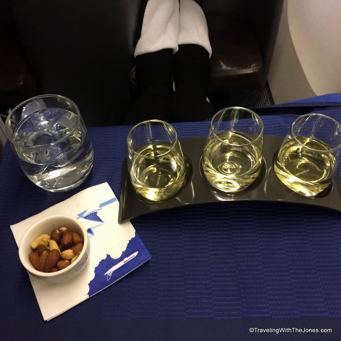 wine flight - United Polaris business service