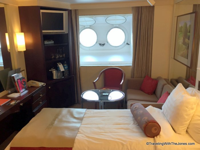 interior view, stateroom 421, ms Prinsendam, Holland America Line