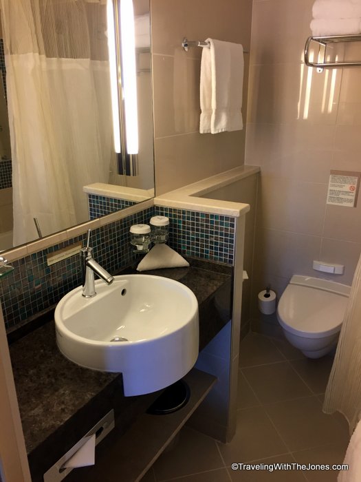 sink - stateroom 421, ms Prinsendam, Holland America Line