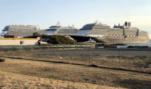 cruise ships in Victoria, BC