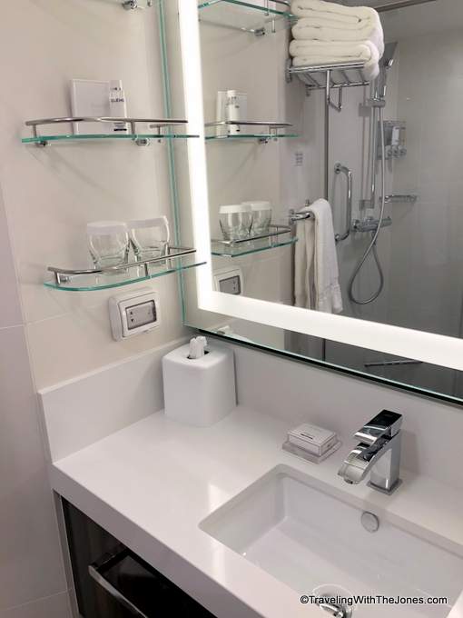 bathroom vanity and mirror, #5072, Holland America, Nieuw Statendam
