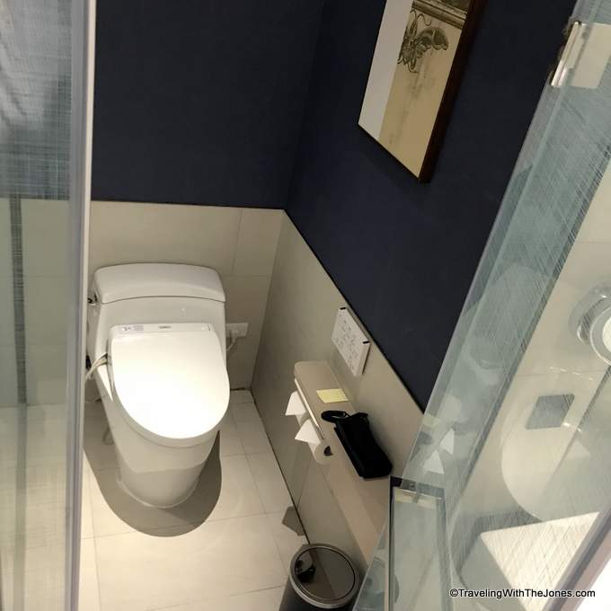 Toto toilet, Hilton Taipei Sinbad hotel, Taiwan