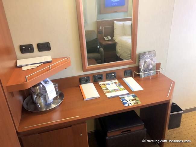 power plugs - cabin 4061- Eurodam, Holland America