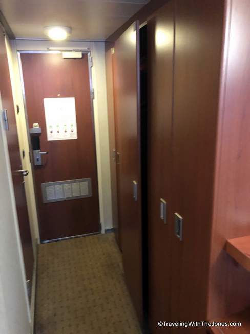 storage - cabin 4061 Obstructed Oceanview, Eurodam, Holland America